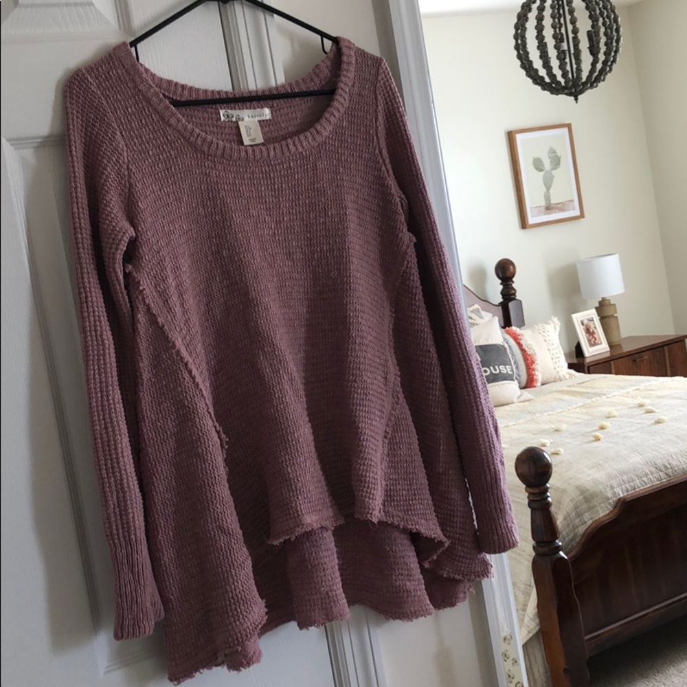Women’s pink sweater NWT